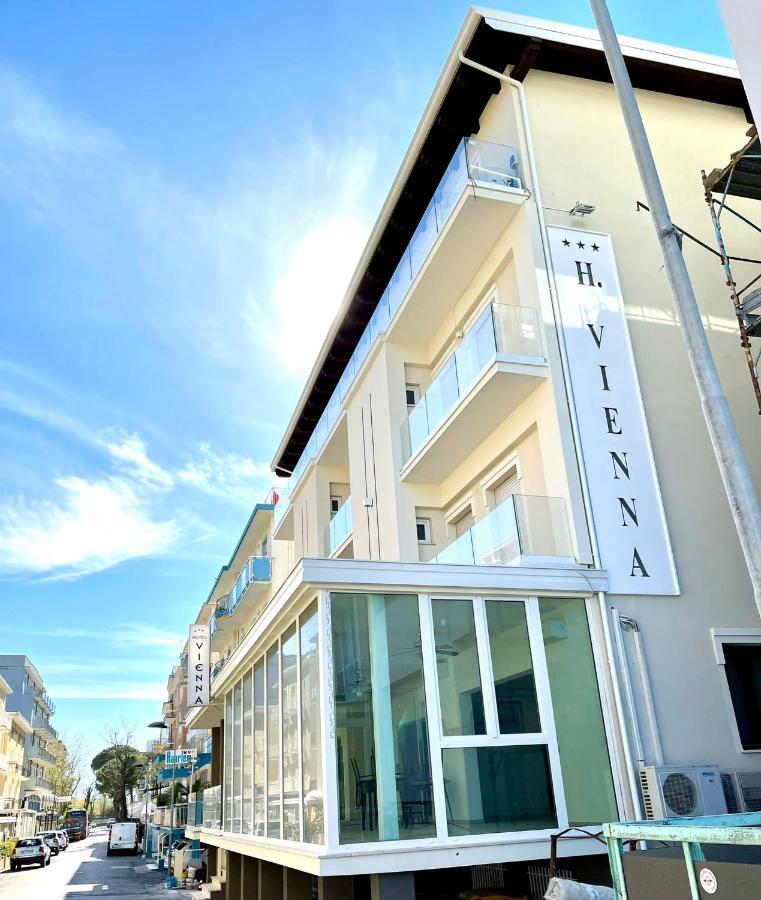 Hotel Vienna Rivazzurra Rimini Ngoại thất bức ảnh