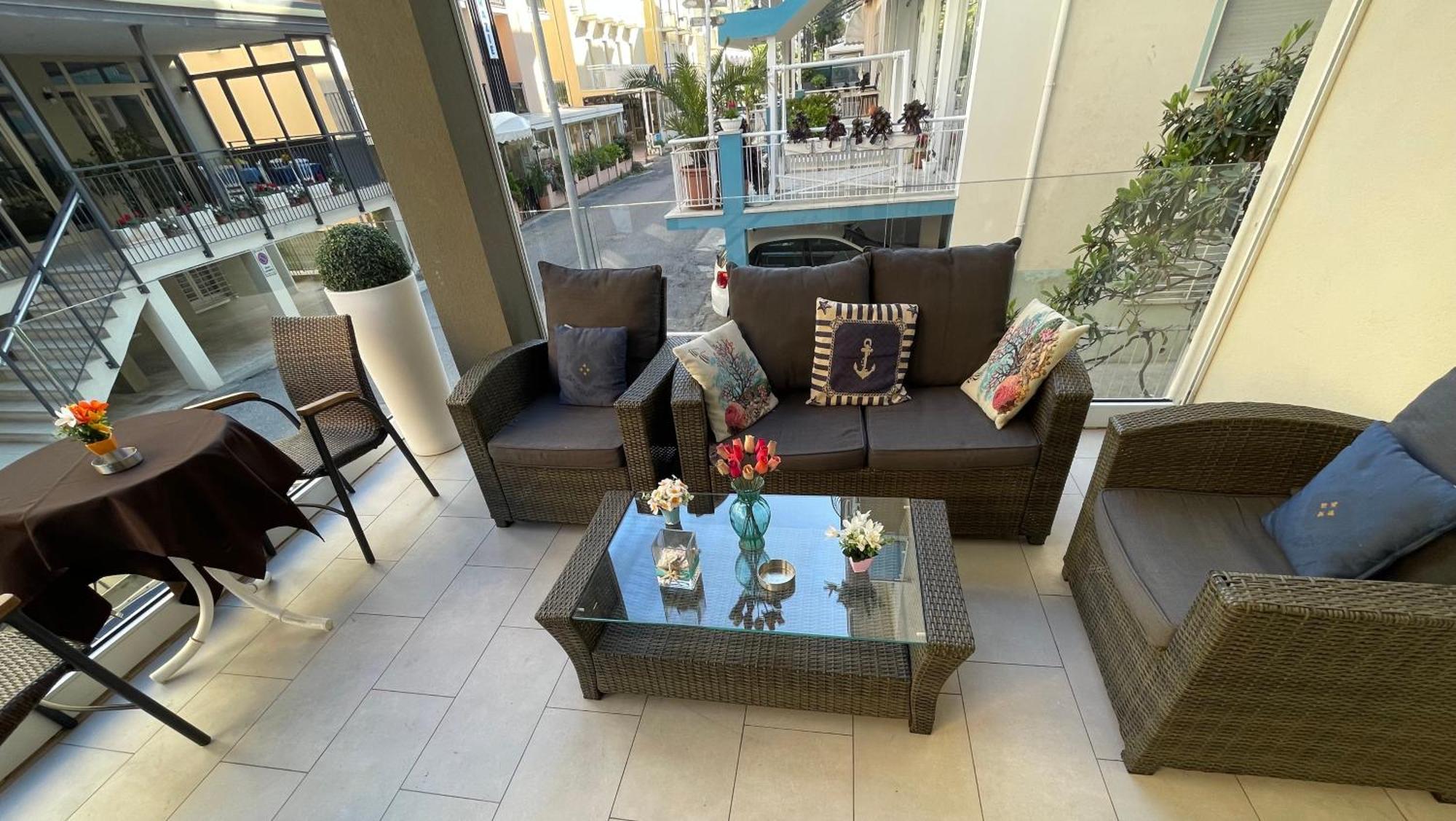 Hotel Vienna Rivazzurra Rimini Ngoại thất bức ảnh