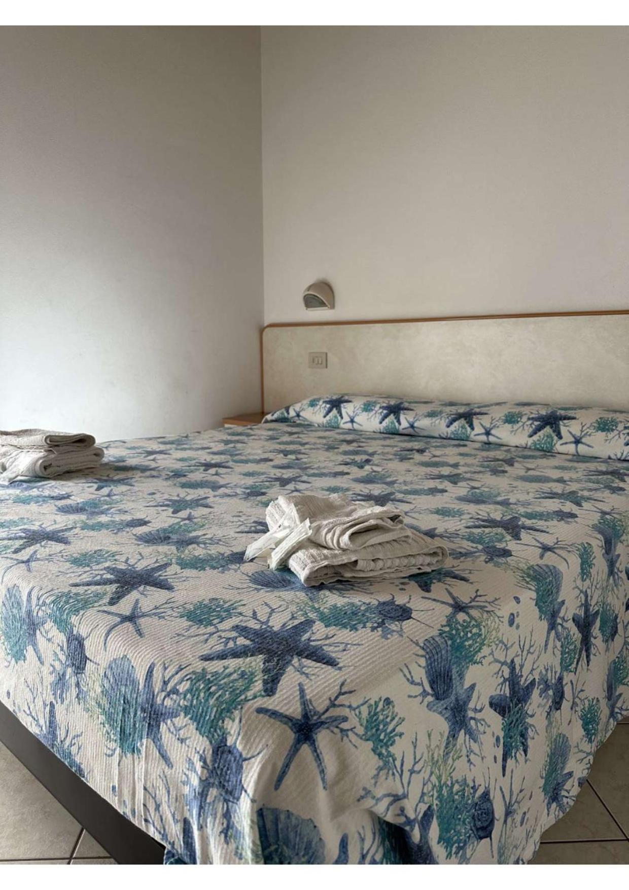 Hotel Vienna Rivazzurra Rimini Ngoại thất bức ảnh