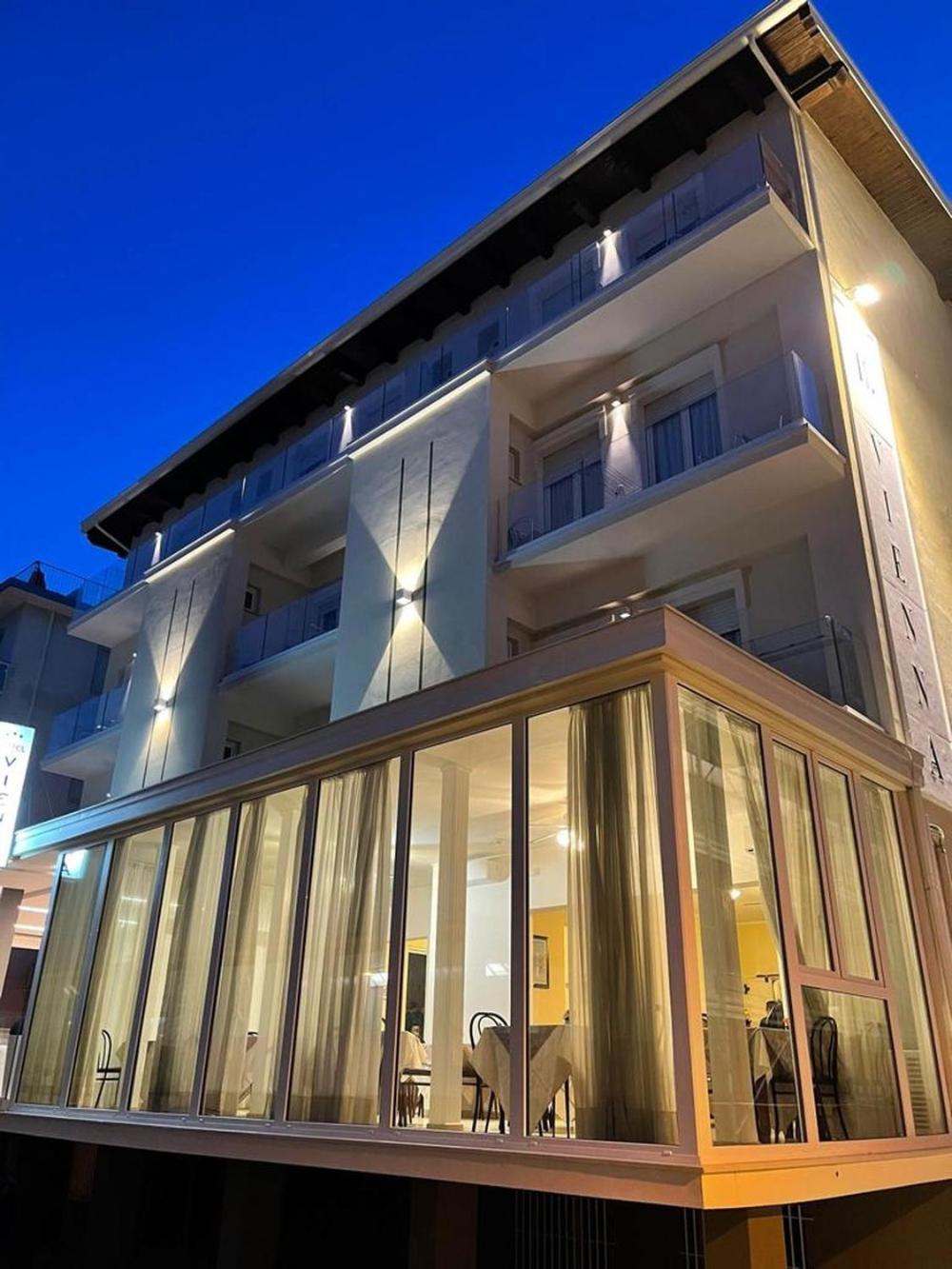 Hotel Vienna Rivazzurra Rimini Ngoại thất bức ảnh